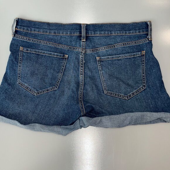 Old Navy Womens Semi-Fitted Denim Shorts Size 10 Regular - Picture 2 of 6
